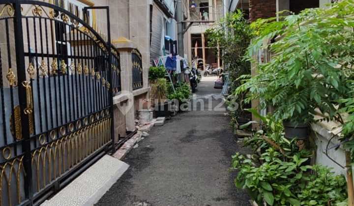 Dijual Rumah Agung Barat Jalan Hanya Muat Motor Siap Huni Minim Renov 8x11 2