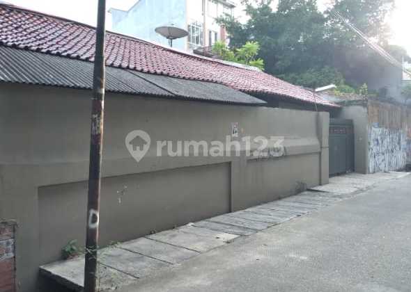 House Can Be Used as Warehouse in Front of WTC Mangga Dua 429m, Rare Find