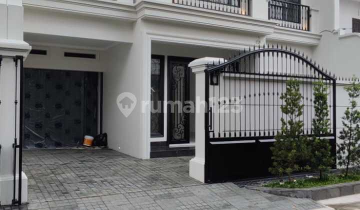 New Cempaka Putih Tengah American Classic House