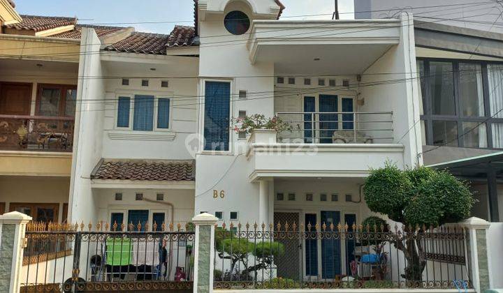 Disewakan 1 unit Rumah Bagus Rapih Siap Huni TSA 8x20