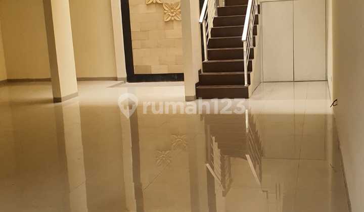 For Sale 2-Story House in Kelapa Gading, Nias 136m2 Ready to Live In Rare Find