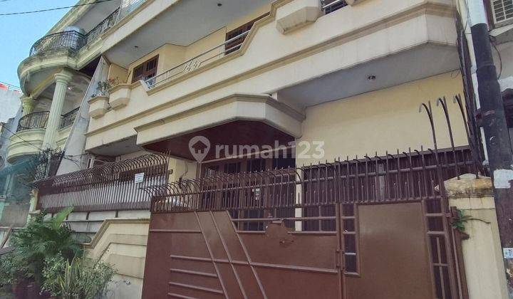 Dijual Rumah Pademangan Sudah Terbangun 10 Kamar Untuk Kos2an 3 Lantai 1