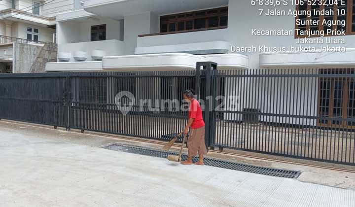For Sale at 26 Million per Meter, Sunter Agung Tengah House