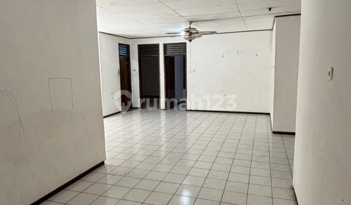 Disewakan Rumah Besar 300M2 Buat Usaha dan Online