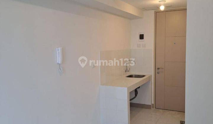 Disewakan Apartemen Studio Tokyo Riverside PIK 2 Baru Unfurnished 2