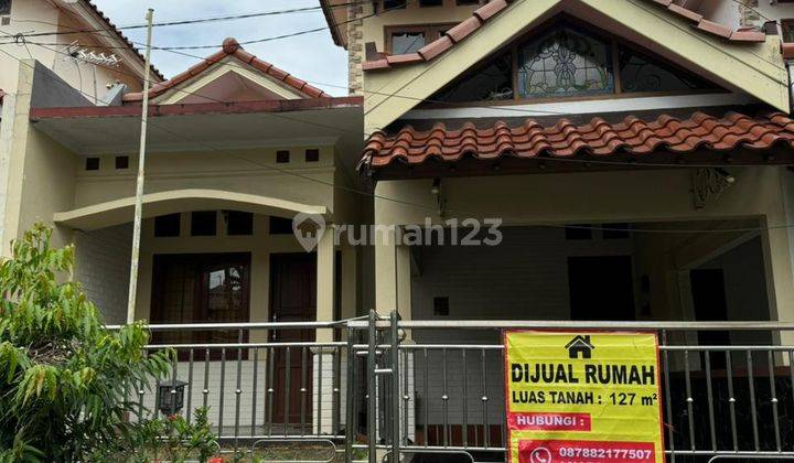 Dijual Rumah Pesona Khayangan 2 Lantai Lingkungan Nyaman  1