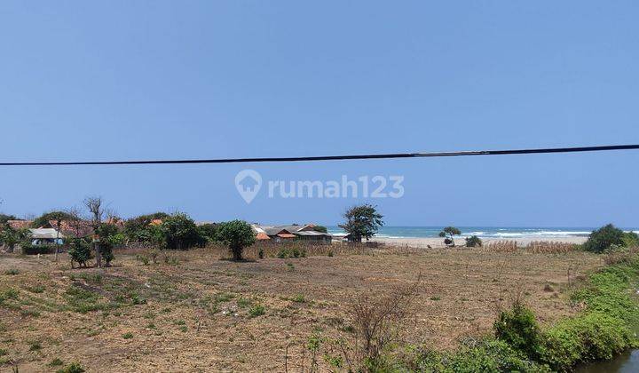 Tanah di Cigadog, Cikelet, Kab.garut, Garut SHM 4.200 m² 1