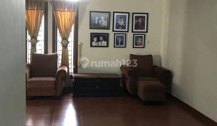 ruang keluarga rumah mewah full furnish guruminda