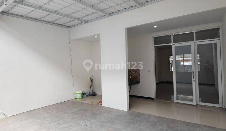 Rumah 2 Lantai Bagus SHM di Taman Kopo Indah, Bandung 1