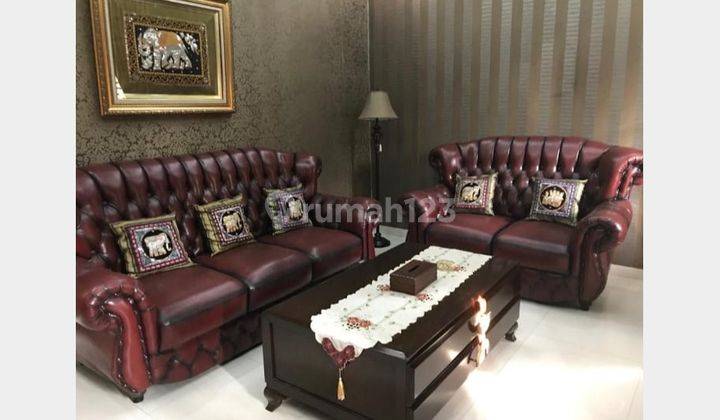 ruang tamu rumah mewah full furnish guruminda