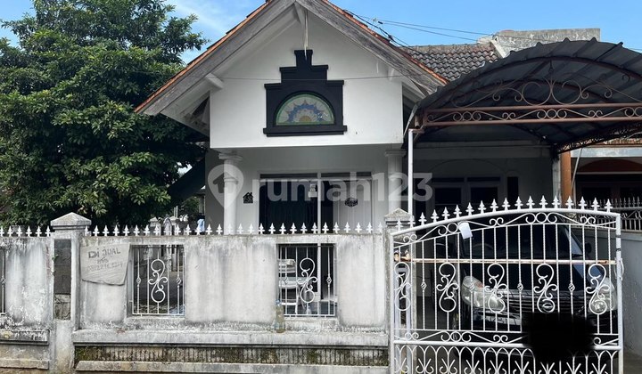 Rumah murah terawat di margahayu raya  1