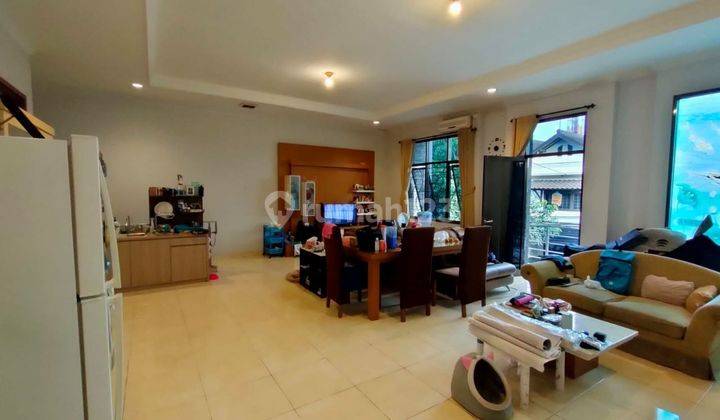 Rumah 2 Lantai Bagus SHM di Regol, Bandung 2