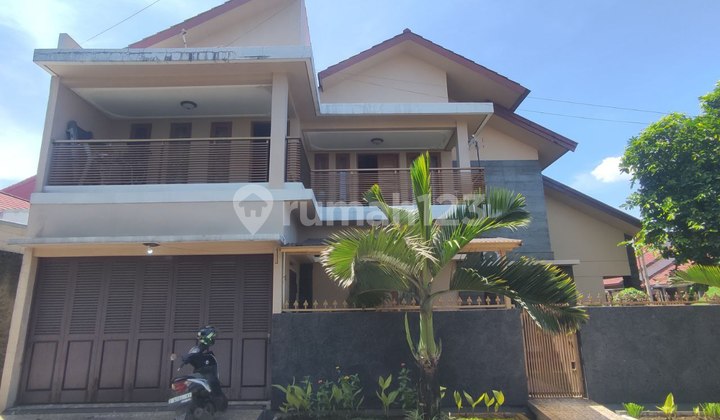 Ready-to-Occupy House in Antapani, Bandung City