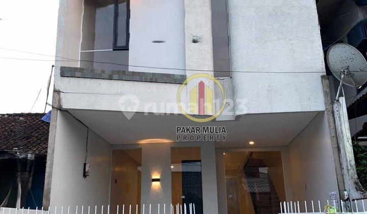 Rumah Baru 2 Lantai Cijagra Dekat Turangga Design Modern