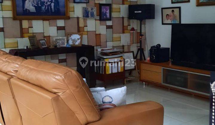 Rumah Lux Semi Furnished 2 Lantai di Perum Nusa Hijau Cimahi 2