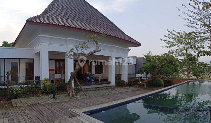 Rumah Villa Mewah View Danau Di Kota Baru Parahyangan 1