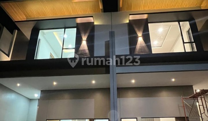 Rumah Baru Mewah 2 Lantai Setraduta Bandung Utara