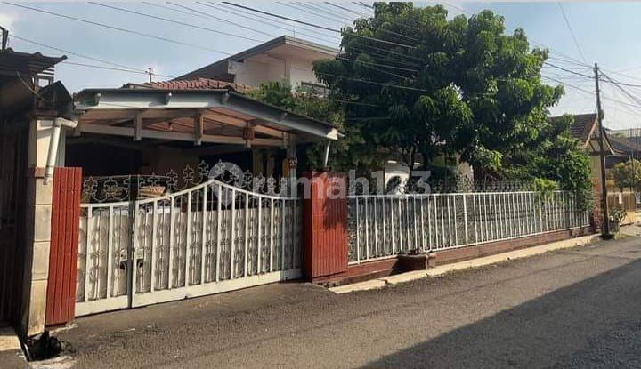 Rumah Murah Terawat SHM di BKR Regol Bandung
