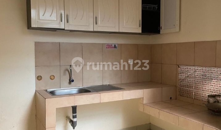 Rumah 2 Lantai Dekat Summarecon Mall Serpong 2