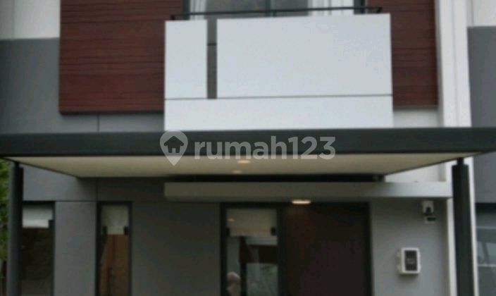 Rumah 2 Lantai Dekat Tol Hanya 700 Jutaan Rumah 2 Lantai Dekat Tol Hanya 700 Jutaan