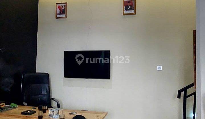 Dijual Rumah 2 Lantai Bagus Furnished Dekat Banjar Wijaya 2