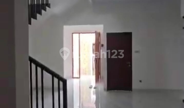 Dijual Rumah Baru 7X18 2 Lantai di Taman Villa Meruya Jakarta Barat Dijual Rumah Baru 7X18 2 Lantai di Taman Villa Meruya Jakarta Barat