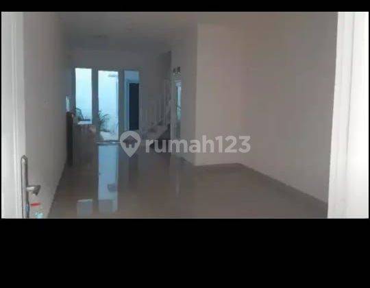 Jual Rumah Townhouse Lio Jakarta Timur 2