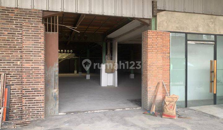 Disewakan Gudang Uk 1000m2 di Cipondoh  1