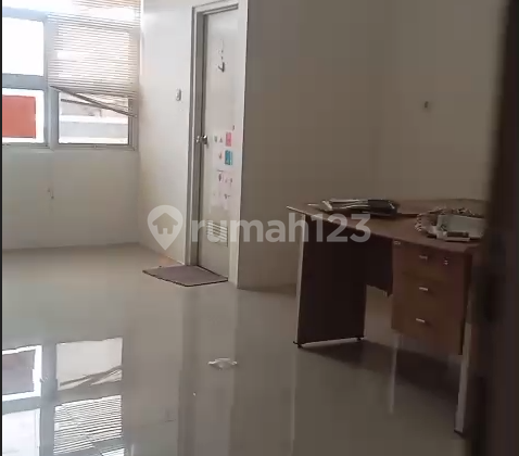 For Rent: 3-Story Shop House in Pinang-Kunciran, Tangerang 2