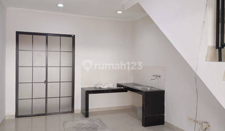 Rumah Minimalis di Green Lake City Cluster East Asia Uk 4x12 2