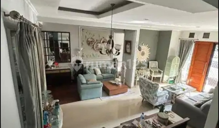 Disewa Rumah Full Furnish di Taman Meruya Ilir Jakarta Barat Disewa Rumah Full Furnish di Taman Meruya Ilir Jakarta Barat