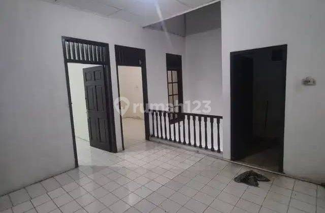 Sewa Murah Rumah 2 Lantai di Kembangan Jakarta Barat 1