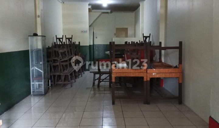 For Rent 2-Story Shop House on Main Road in Tangerang City 1