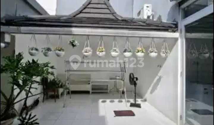 Disewakan Rumah Full Furnished di Banjar Wijaya 2 Lantai Disewakan Rumah Full Furnished di Banjar Wijaya 2 Lantai