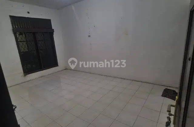 Sewa Murah Rumah 2 Lantai di Kembangan Jakarta Barat 2