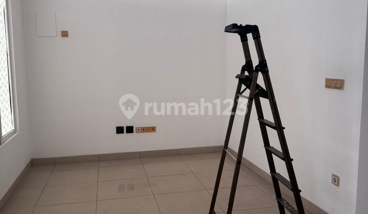 Disewa Rumah 6x15 di Green Lake City Disewa Rumah 6x15 di Green Lake City