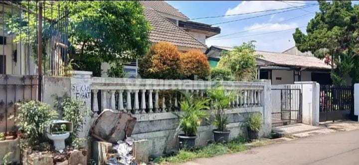 Dijual Rumah 2 lantai di Taman Asri Cipadu, Tangerang