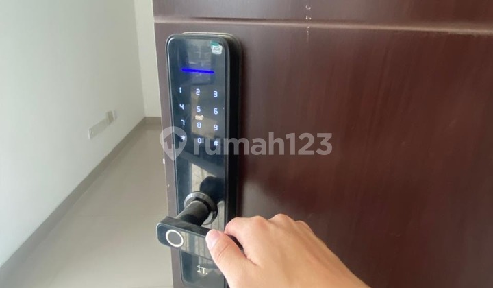 Disewa Murah Condohouse New di Green Royal 2