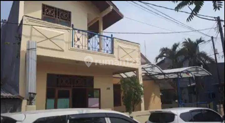 Disewa Rumah 2 Lantai di Meruya Selatan Jakarta Barat 2