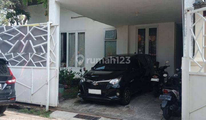 Rumah Siap Huni Dekat Ahmad Yani Lokasi Strategis di Ketintang  1