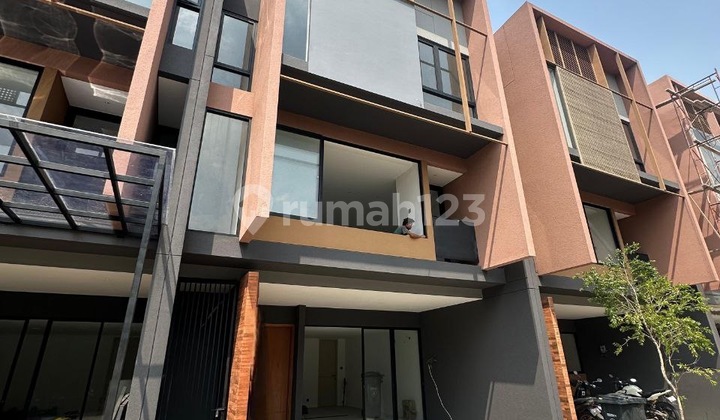 Brand New Housesisa 1 Unit - Premium Living Cilandak Jaksel