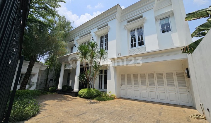 Luxury House and Private Pondok Indah Design American Classic