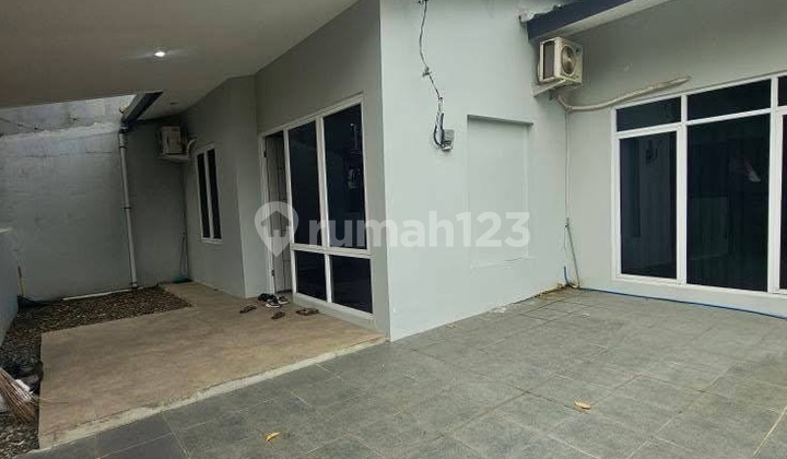Rumah Satu Lantai Komplek Cinere Dekat Pintu Tol 2