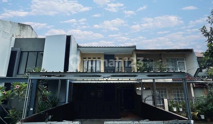 Serene Residence in the Premier Cinere Mega Cinere Complex, Affordable.