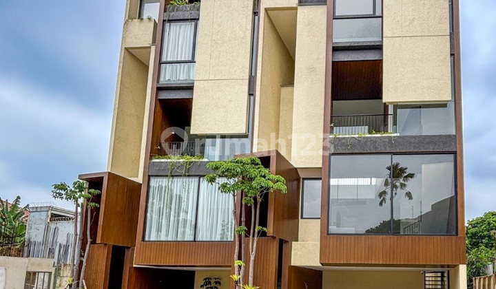 Hidden Gem Townhouse di Kemang - Modern, Private, & Strategic!