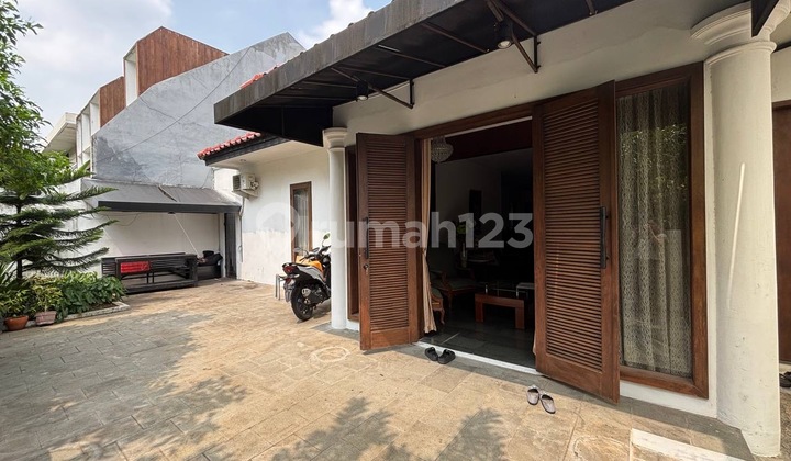 Beautiful and Ready-to-Occupy House in Villa Cinere Mas 2