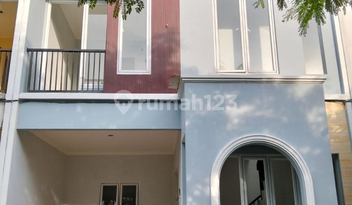 Aparthouse 2 Floors Pondok Cabe Street Adjacent to Mega Cinere 2