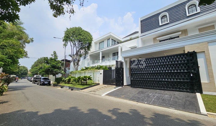 Brand New Luxury House in Pondok Indah With Private Lift and Pool