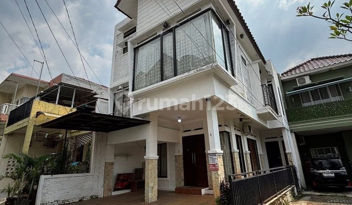 House in Cinere Cluster Adjacent to Lebak Bulus Ready for Negotiation
