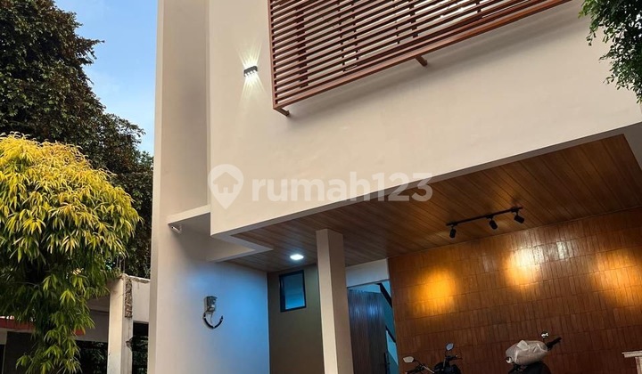 Brand New House Jagakarsa dengan Model Minimalis